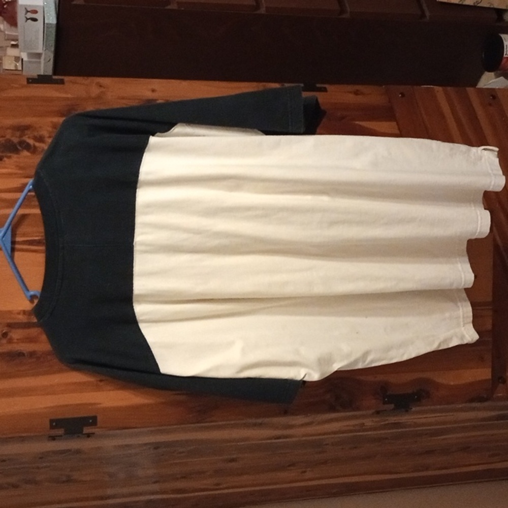 Man's shirt - Picture 2 of 4